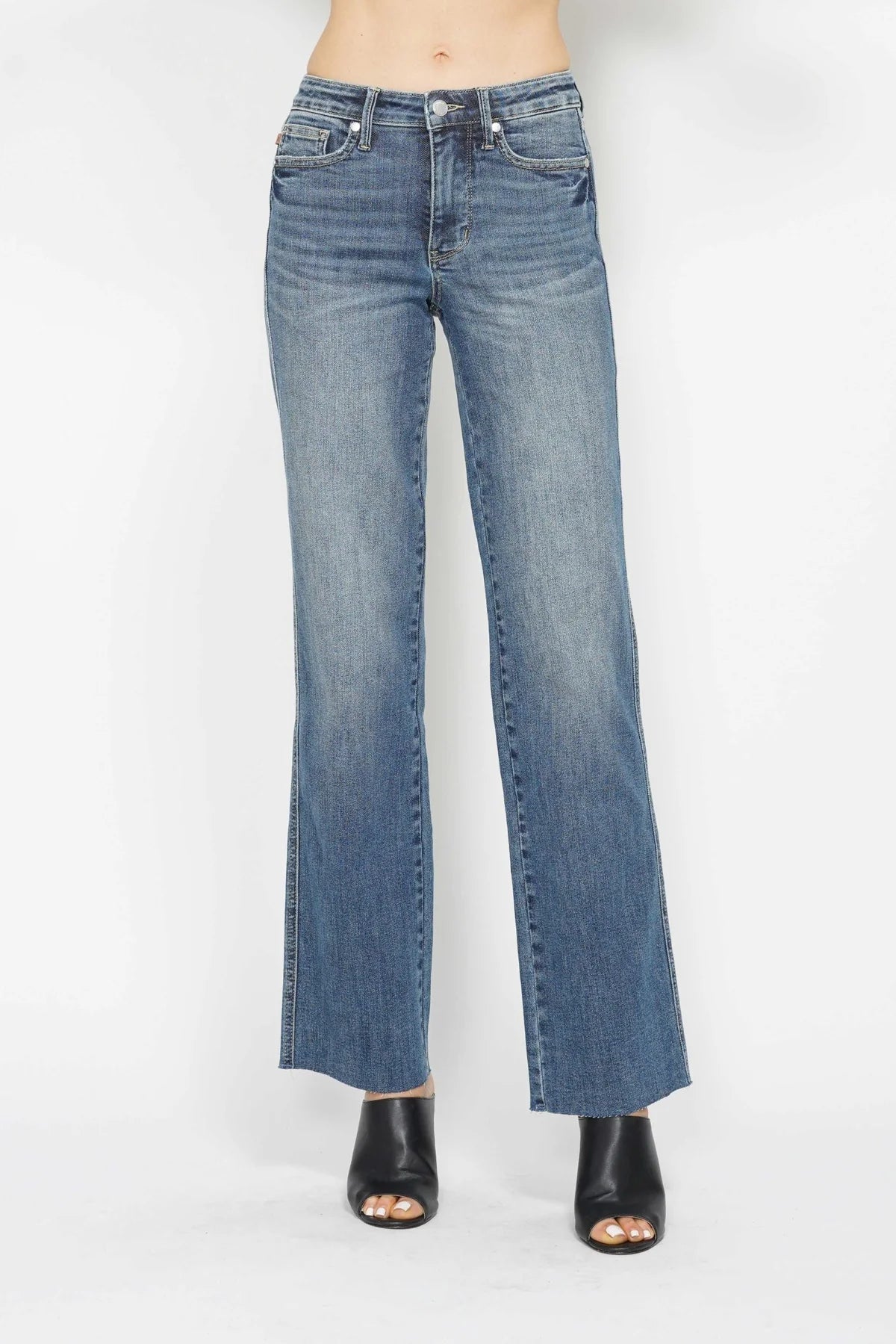 #tops #Jeans #dresses #shorts #freepeople #multiples #charlieb #alimiles #truluxe #Johnmark #hobobags #kendrascott #jewelry #brightonjewelry #imasfashions #ronaldojewelry #hiddenjeans #risenj