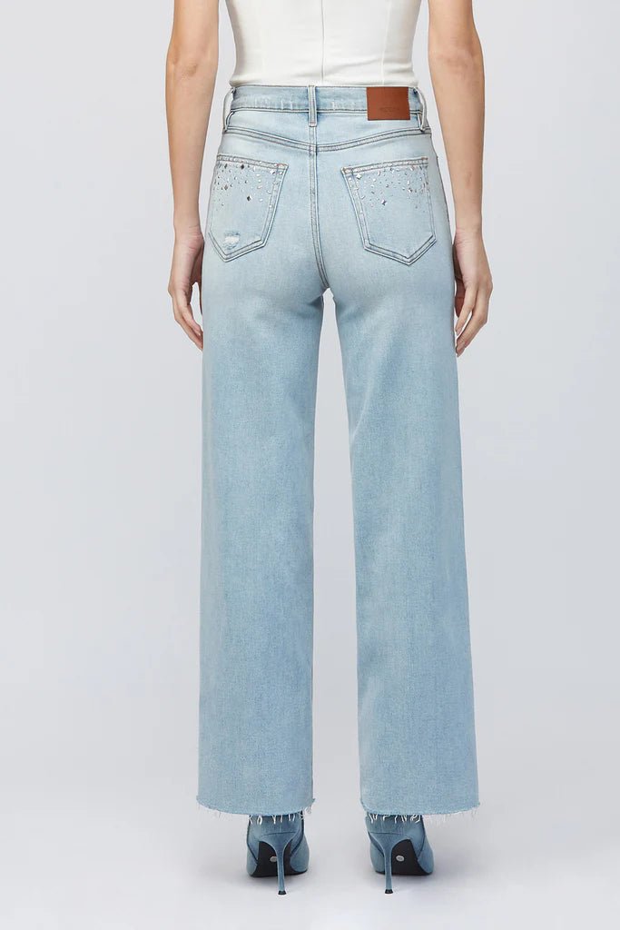 #tops #Jeans #dresses #shorts #freepeople #multiples #charlieb #alimiles #truluxe #Johnmark #hobobags #kendrascott #jewelry #brightonjewelry #imasfashions #ronaldojewelry #hiddenjeans #risenj