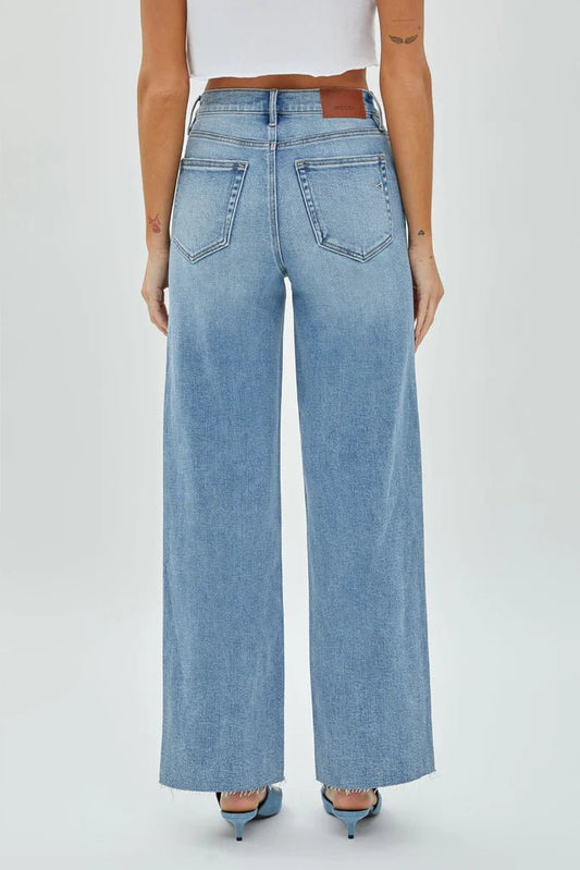 #tops #Jeans #dresses #shorts #freepeople #multiples #charlieb #alimiles #truluxe #Johnmark #hobobags #kendrascott #jewelry #brightonjewelry #imasfashions #ronaldojewelry #hiddenjeans #risenj