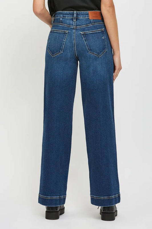 #tops #Jeans #dresses #shorts #freepeople #multiples #charlieb #alimiles #truluxe #Johnmark #hobobags #kendrascott #jewelry #brightonjewelry #imasfashions #ronaldojewelry #hiddenjeans #risenj