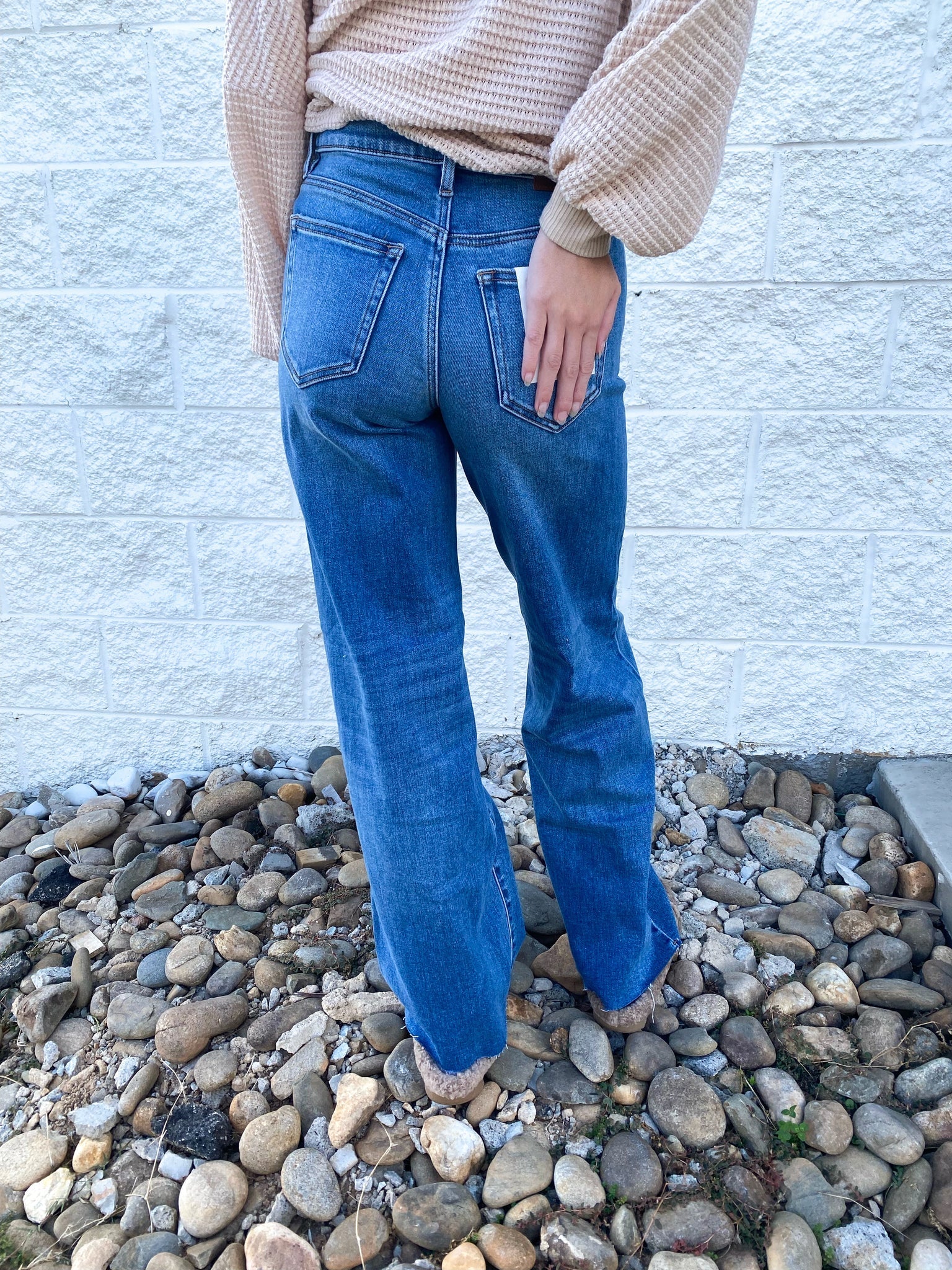 #tops #Jeans #dresses #shorts #freepeople #multiples #charlieb #alimiles #truluxe #Johnmark #hobobags #kendrascott #jewelry #brightonjewelry #imasfashions #ronaldojewelry #hiddenjeans #risenj