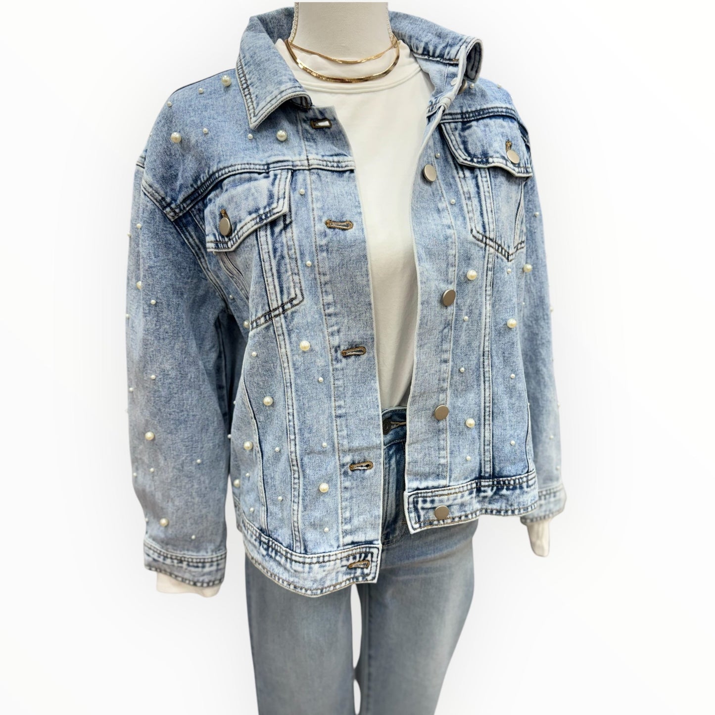 #tops #Jeans #dresses #shorts #freepeople #multiples #charlieb #alimiles #truluxe #Johnmark #hobobags #kendrascott #jewelry #brightonjewelry #imasfashions #ronaldojewelry #hiddenjeans #risenj