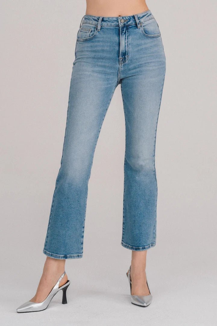 #tops #Jeans #dresses #shorts #freepeople #multiples #charlieb #alimiles #truluxe #Johnmark #hobobags #kendrascott #jewelry #brightonjewelry #imasfashions #ronaldojewelry #hiddenjeans #risenj