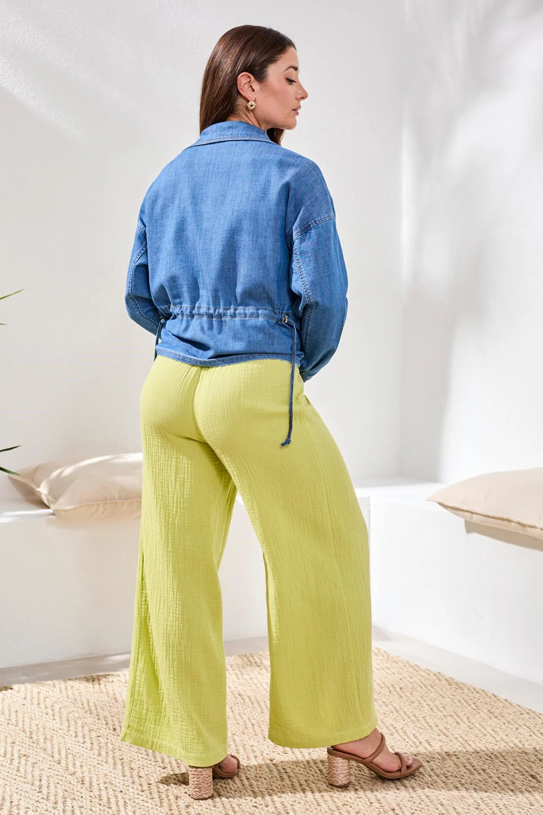 Crinkle Gauze Elastic Waist Flowy Pants ~ 6057O-4555-2540