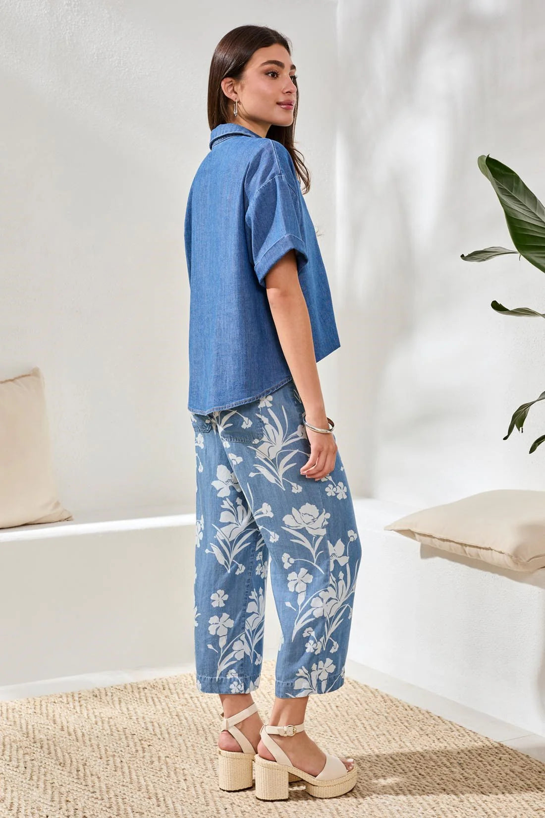 Flowy Popover Denim Shirt With Short Sleeves ~ 5739O-4984-1839