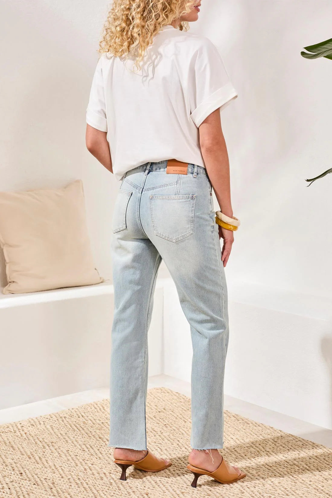 BLUE THREAD Straight Leg Denim Jeans ~ 6070O-1112-1873