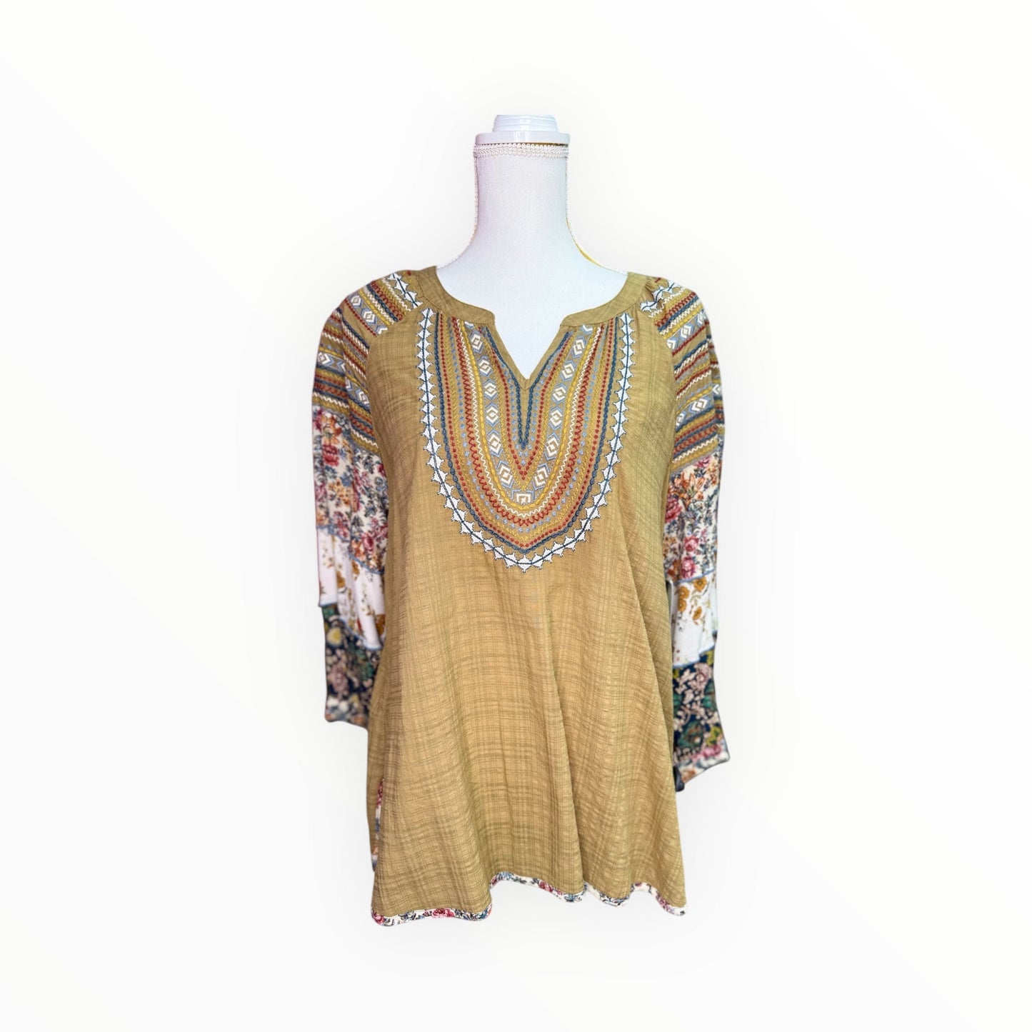 #tops #Jeans #dresses #shorts #freepeople #multiples #charlieb #alimiles #truluxe #Johnmark #hobobags #kendrascott #jewelry #brightonjewelry #imasfashions #ronaldojewelry #hiddenjeans #risenj