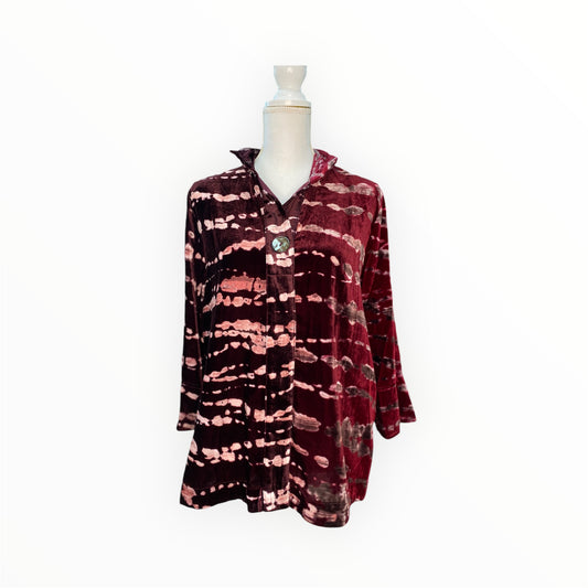 RED VELVET- ONE BUTTON- WIRE NECK TOP