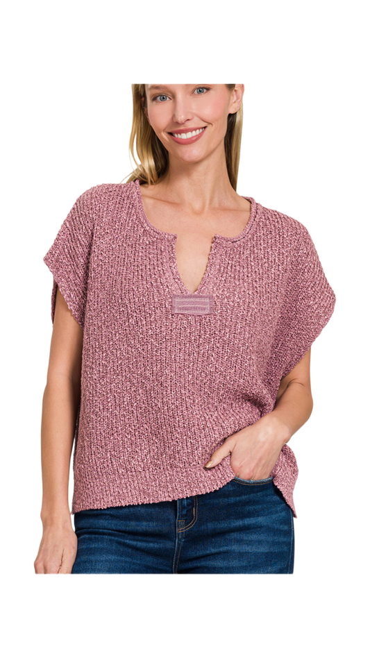 Back patch rolled split-neck side slit pullover