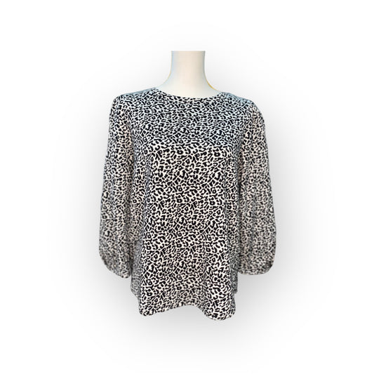 WHITE CHEETAH PRINT PADDED SLEEVE SWEATER