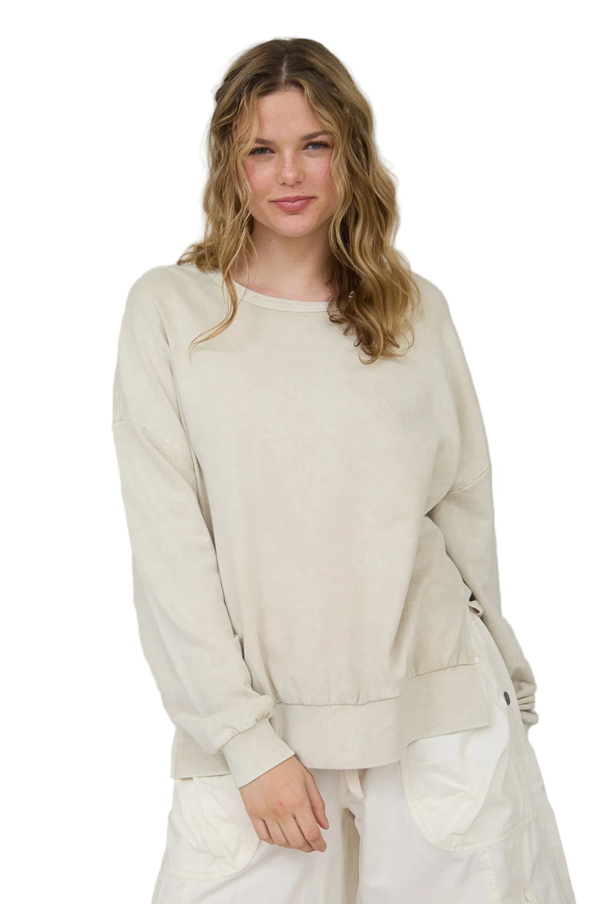 WASHED CREWNECK LONG SLEEVE KNIT TOP