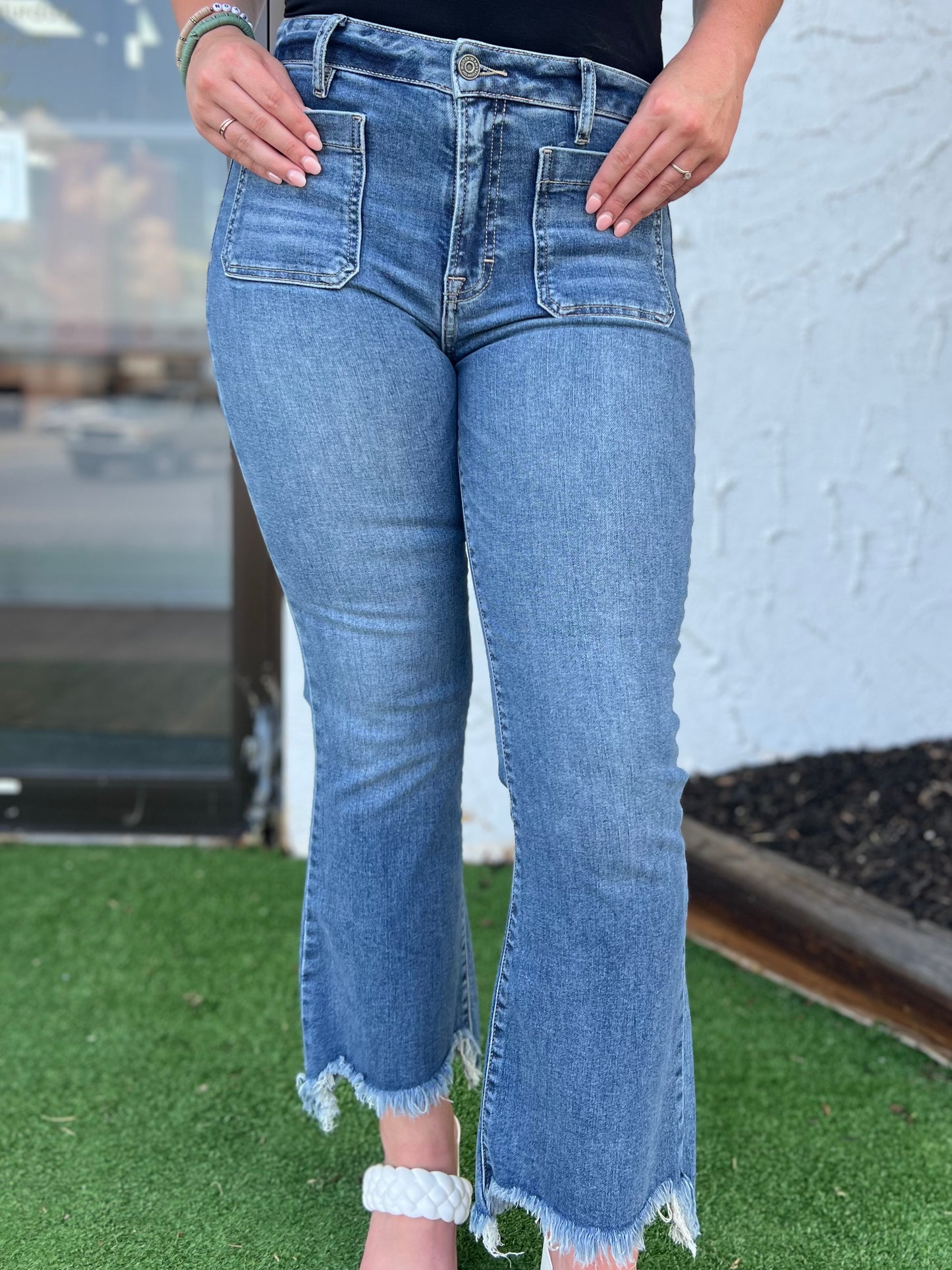 Happi Mini Flare Square Pocket Jeans