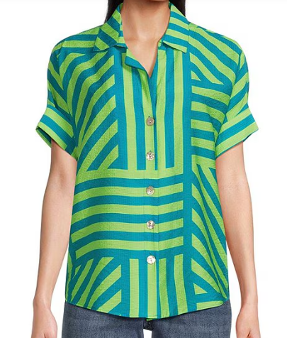 Textured Crinkle Abstract Striped Print Collared Short Sleeve Button-Front Camp Shirt