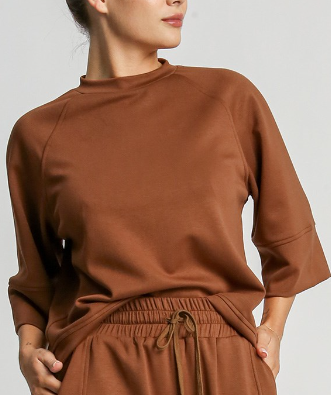 -Boxy-Cut Oversized 3/4 Sleeve Top