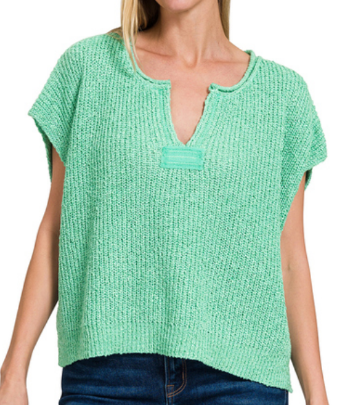Back patch rolled split-neck side slit pullover