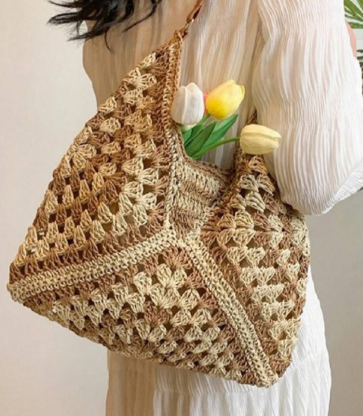 Vintage woven straw crochet bucket shoulder bag