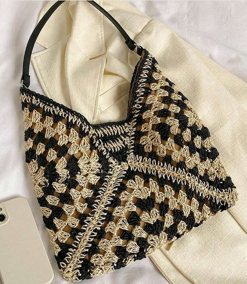 Vintage woven straw crochet bucket shoulder bag
