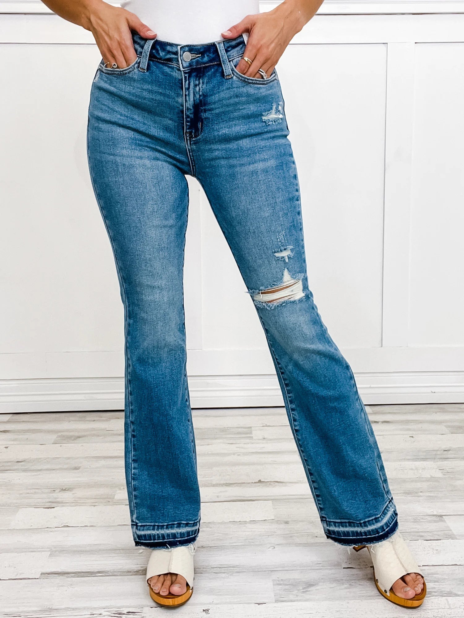 #tops #Jeans #dresses #shorts #freepeople #multiples #charlieb #alimiles #truluxe #Johnmark #hobobags #kendrascott #jewelry #brightonjewelry #imasfashions #ronaldojewelry #hiddenjeans #risenj