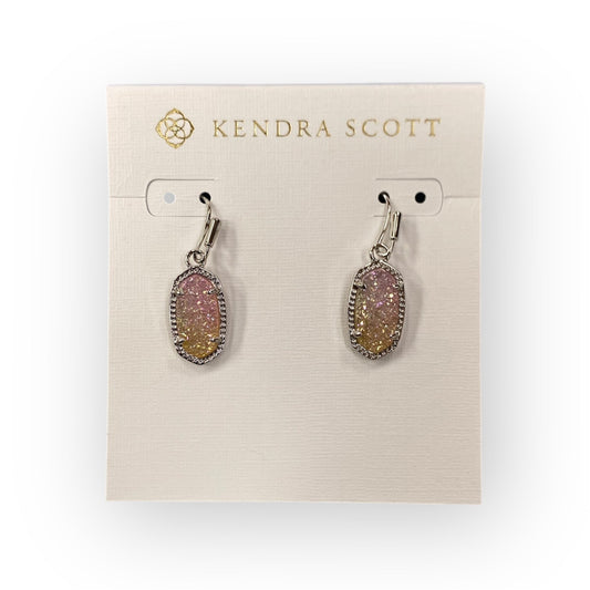 #tops #Jeans #dresses #shorts #freepeople #multiples #charlieb #alimiles #truluxe #Johnmark #hobobags #kendrascott #jewelry #brightonjewelry #imasfashions #ronaldojewelry #hiddenjeans #risenj