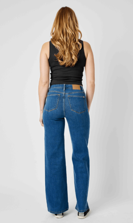 #tops #Jeans #dresses #shorts #freepeople #multiples #charlieb #alimiles #truluxe #Johnmark #hobobags #kendrascott #jewelry #brightonjewelry #imasfashions #ronaldojewelry #hiddenjeans #risenj