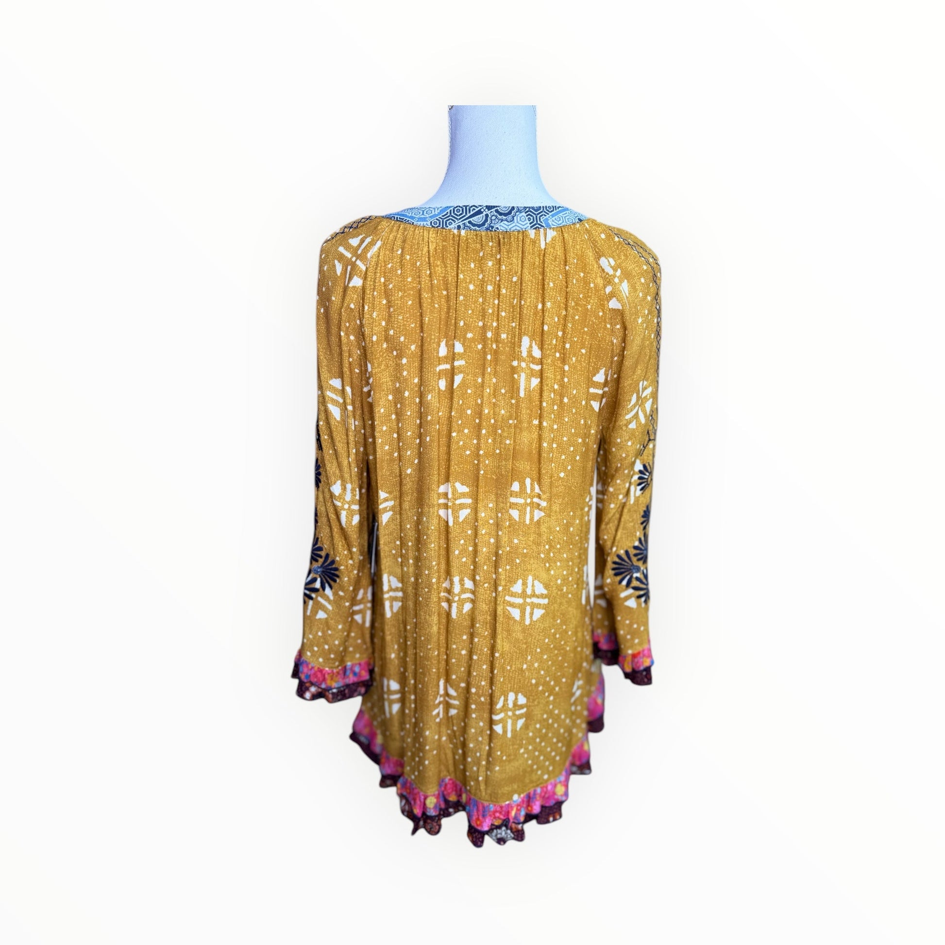 #tops #Jeans #dresses #shorts #freepeople #multiples #charlieb #alimiles #truluxe #Johnmark #hobobags #kendrascott #jewelry #brightonjewelry #imasfashions #ronaldojewelry #hiddenjeans #risenj