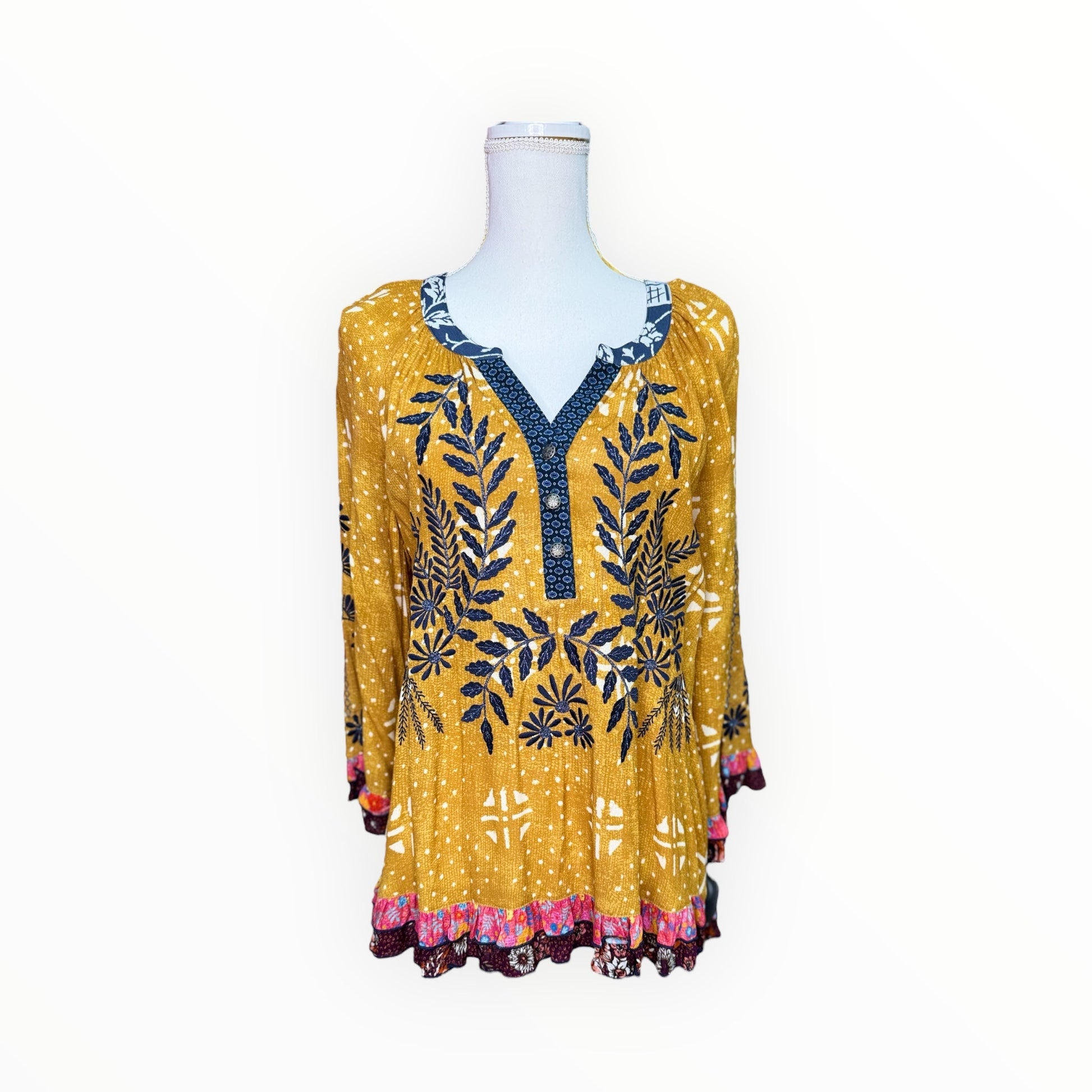 #tops #Jeans #dresses #shorts #freepeople #multiples #charlieb #alimiles #truluxe #Johnmark #hobobags #kendrascott #jewelry #brightonjewelry #imasfashions #ronaldojewelry #hiddenjeans #risenj