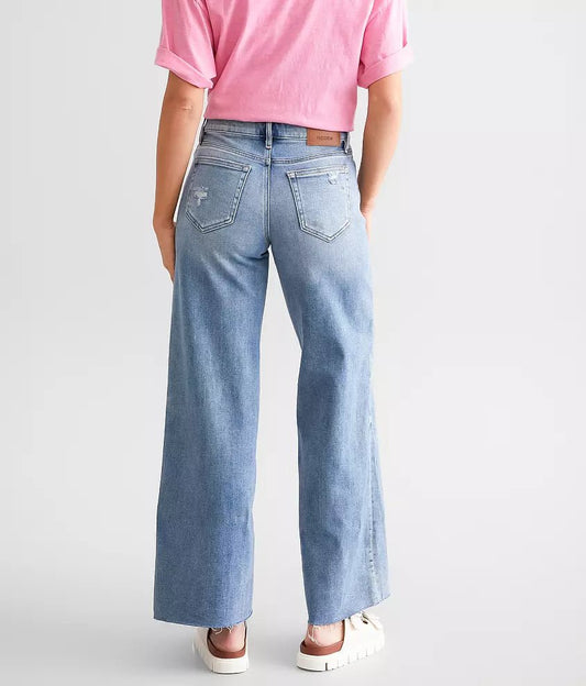 #tops #Jeans #dresses #shorts #freepeople #multiples #charlieb #alimiles #truluxe #Johnmark #hobobags #kendrascott #jewelry #brightonjewelry #imasfashions #ronaldojewelry #hiddenjeans #risenj