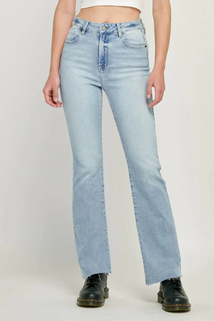 #tops #Jeans #dresses #shorts #freepeople #multiples #charlieb #alimiles #truluxe #Johnmark #hobobags #kendrascott #jewelry #brightonjewelry #imasfashions #ronaldojewelry #hiddenjeans #risenj