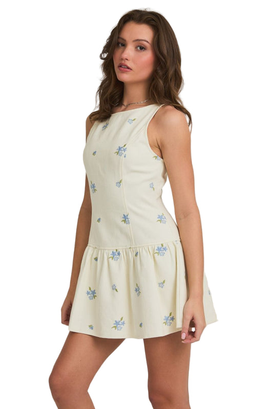 EMBROIDERED SLEEVELESS SHIFT DRESS