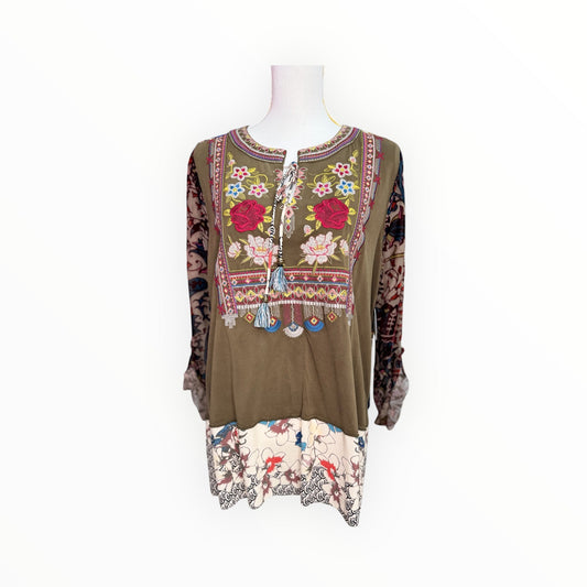 #tops #Jeans #dresses #shorts #freepeople #multiples #charlieb #alimiles #truluxe #Johnmark #hobobags #kendrascott #jewelry #brightonjewelry #imasfashions #ronaldojewelry #hiddenjeans #risenj