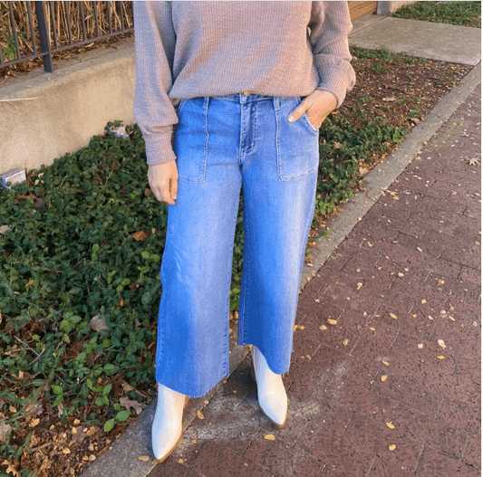 #tops #Jeans #dresses #shorts #freepeople #multiples #charlieb #alimiles #truluxe #Johnmark #hobobags #kendrascott #jewelry #brightonjewelry #imasfashions #ronaldojewelry #hiddenjeans #risenj